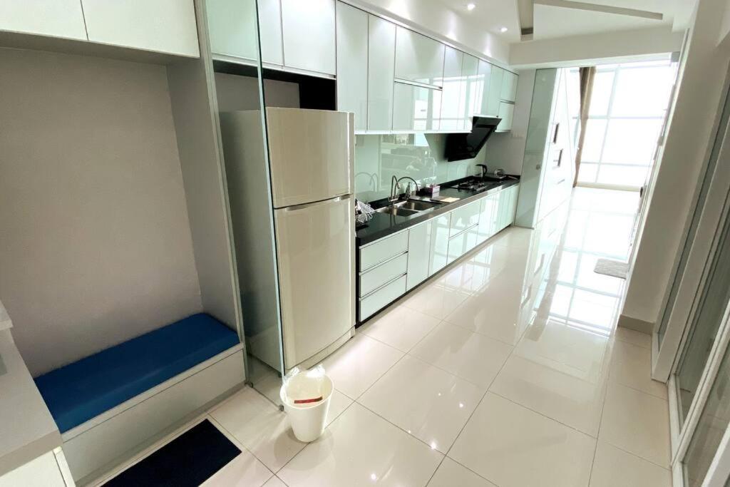 The Maritime Suite @ Panoramic Duplex 海景の家 Jelutong Экстерьер фото